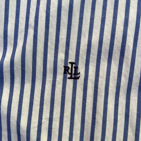 Ralph Lauren top- Like new - Picture 3 of 4